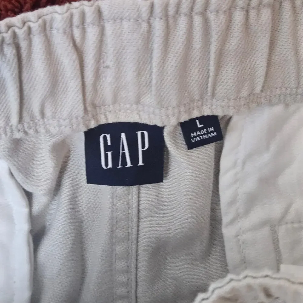 GAP Lightweight Casual Pull-On Shorts size L